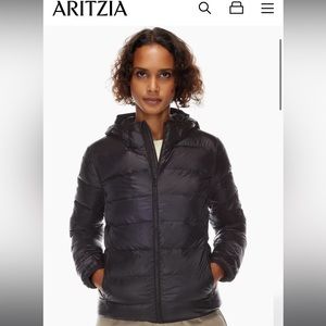 NWT TNA GREEN Little puffer packable coat Aritzia